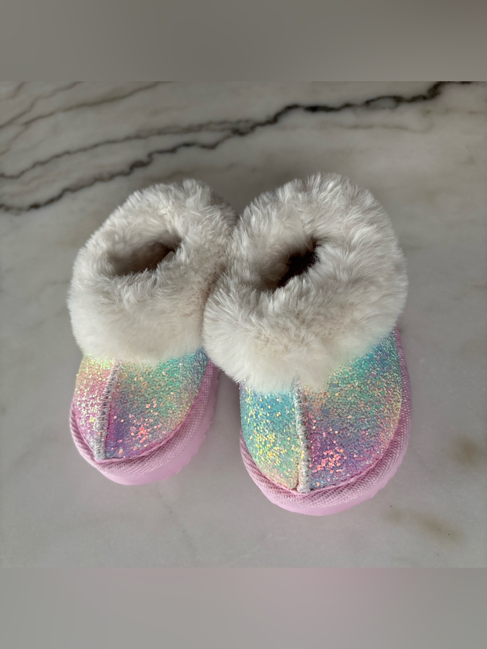 Wonder Nation Baby Girls Faux Fur Slippers Rainbow Pastel Glitter Shoes Size 3